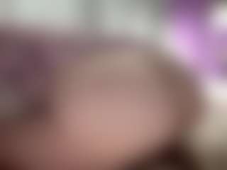 TeresaH2011 MILF webcam performer live streaming