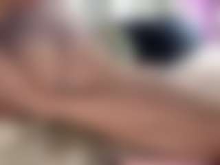 La MILF TeresaH2011 en direct sur webcam