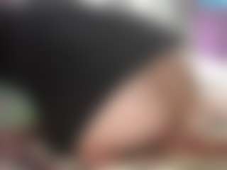 Live cam show with TeresaH2011 - Brown Hair MILF on AdultVida.com