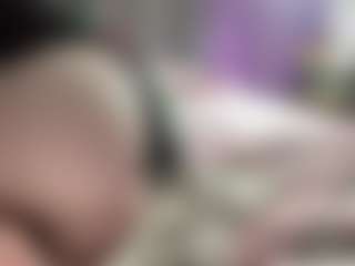 Live cam show with TeresaH2011 - Butt Plug on Cam Slut