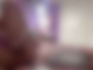 Live cam show with TeresaH2011 - Blue Eyes on live18s.com