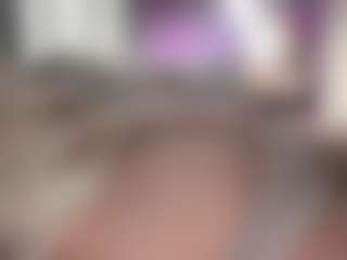 TeresaH2011 MILF webcam performer live streaming