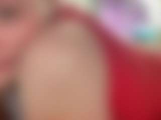 TeresaH2011 MILF webcam performer live streaming