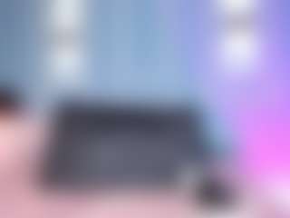Isa's Live Sex Cam Show
