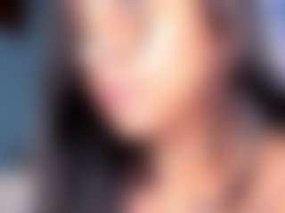 Live cam show with Isa - Teen (18+) on liverealitysex.com