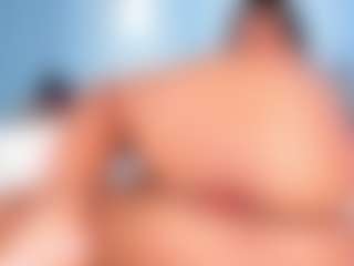 Isa's Live Sex Cam Show