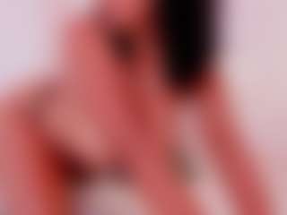Live cam show with Isa - Tattoos Granny on AdultVida.com