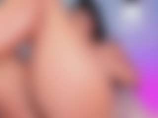 Live cam show with Isa - Granny Squirt on liverealitysex.com