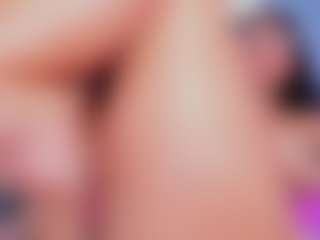 Live cam show with Isa - Oil on Milfs Live