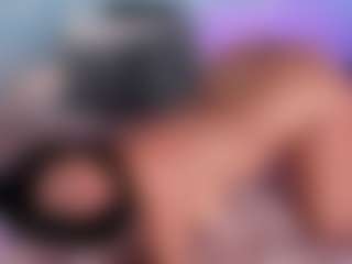 Isa's Live Sex Cam Show