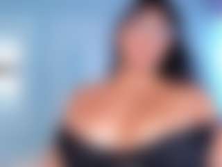 Live cam show with Isa - Public Black on Gym Cam Girls