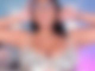 Isa's Live Sex Cam Show