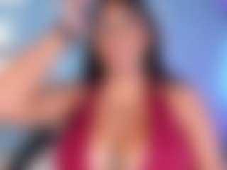 Live cam show with Isa - Public on Camsoda