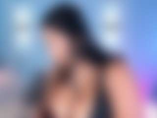 Live cam show with Isa - Colombia on intimatelivegirls.com