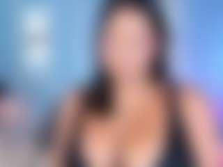 Live cam show with Isa - Black College on Gym Cam Girls