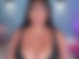 Isa's Live Sex Cam Show