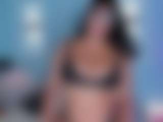 Isa's Live Sex Cam Show