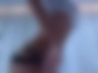 Live cam show with Caroline - Big Tits on fapnchat