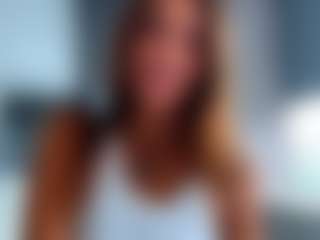 Live cam show with Caroline - Strip on thefappeningchat.com