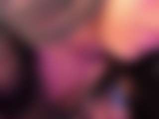 Live cam show with Pocahontas-Pow - Ebony Petite on liverealitysex.com