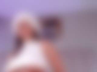 Live cam show with CharlotteDupontt - Shaved on Fapmatic.com