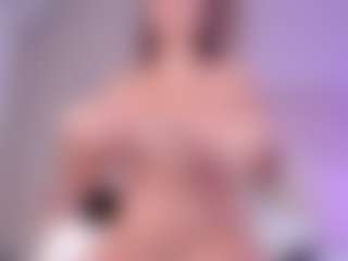 Live cam show with CharlotteDupontt - Amateur on Camsoda
