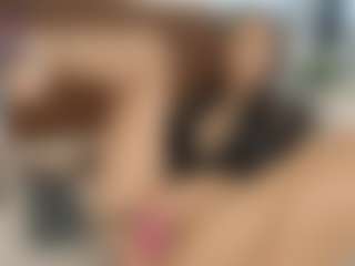 Live cam show with CharlotteDupontt - Brown Hair on AdultVida.com