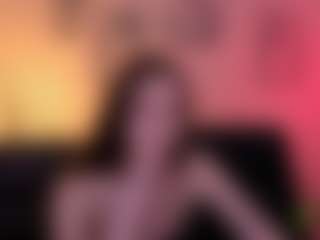 Live cam show with flora-ri - Smoke on StripNow