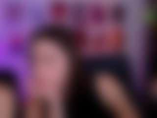 Live cam show with flora-ri - Shaved Pussy on Camsoda