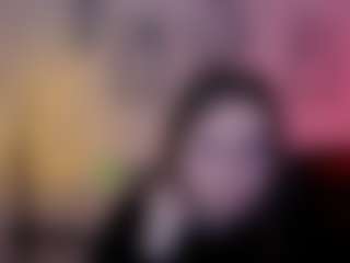 Live cam show with flora-ri - Smoke on Camsoda