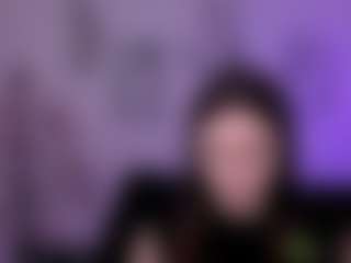 Live cam show with flora-ri - Smoking on Camsoda