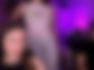 Live cam show with flora-ri - Smoking on TeamSkeetLive