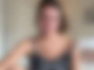 Live cam show with Gracie Smith 27 - Blowjob on luckytryst.com