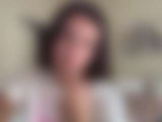 Live cam show with Gracie Smith 27 - Shaved Pussy on TastyBlacksLive