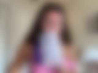 Live cam show with Gracie Smith 27 - Brown Eyes Brown Hair on CamwithHer