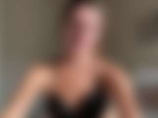 Live cam show with graciesmith27 - Shaved Pussy on CSO-WL