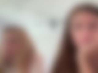 Live cam show with graciesmith27 - Petite on SpunkLive