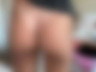 Live cam show with graciesmith27 - Athletic Teen (18+) on Camsoda