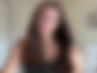 Live cam show with graciesmith27 - Brown Hair Petite on Camsoda