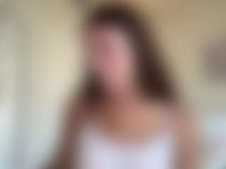 Live cam show with graciesmith27 - Spy Petite on Camsoda
