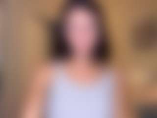 Live cam show with graciesmith27 - Amateur Brown Hair on Gym Cam Girls