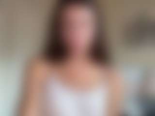 Live cam show with graciesmith27 - Latina on Sweet Sext