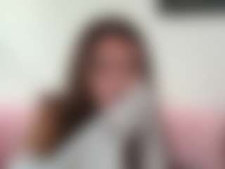Live cam show with graciesmith27 - Bedroom Brown Hair on CamwithHer