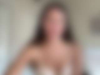 Live cam show with graciesmith27 - Cute on Free Soda