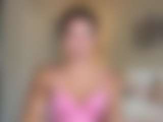 Live cam show with graciesmith27 - Bedroom Teen (18+) on Camsoda