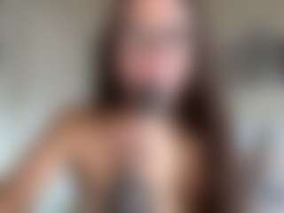 Live cam show with graciesmith27 - Athletic Bedroom on Camsoda