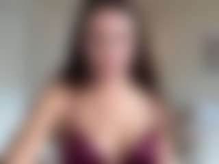 Live cam show with graciesmith27 - HD Brown Hair on SpankPalCams