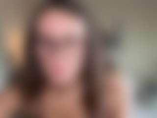 Live cam show with graciesmith27 - Shaved Pussy on EXY