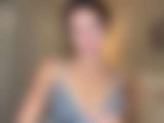 Live cam show with graciesmith27 - Shaved Pussy Brown Hair on Ass Tok