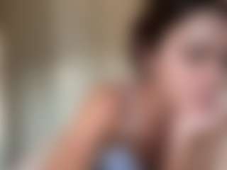 Live cam show with graciesmith27 - Small Tits Brown Hair on Camsoda